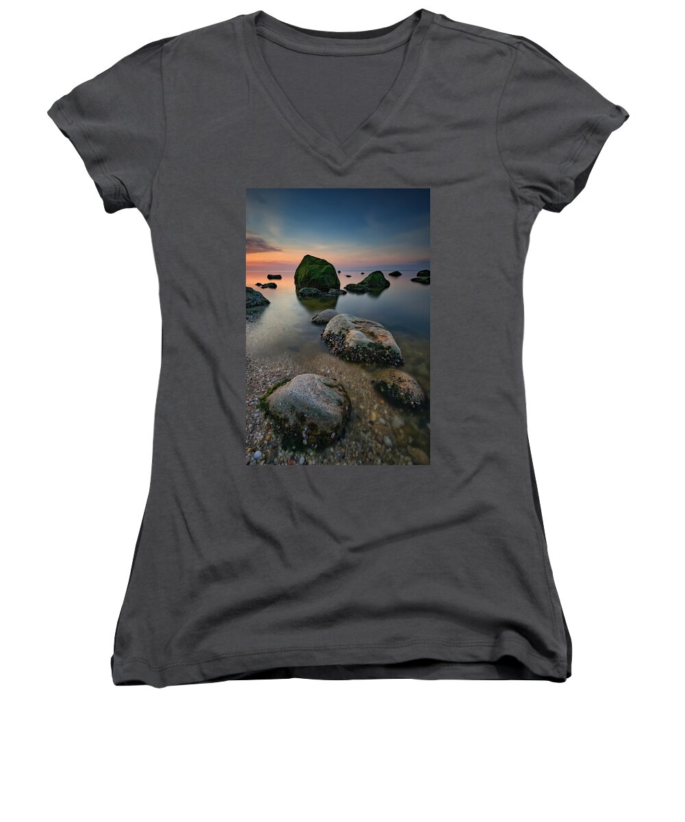 Wildwood State Park Women's V-Neck featuring the photograph Quiet Long Island Sound by Rick Berk