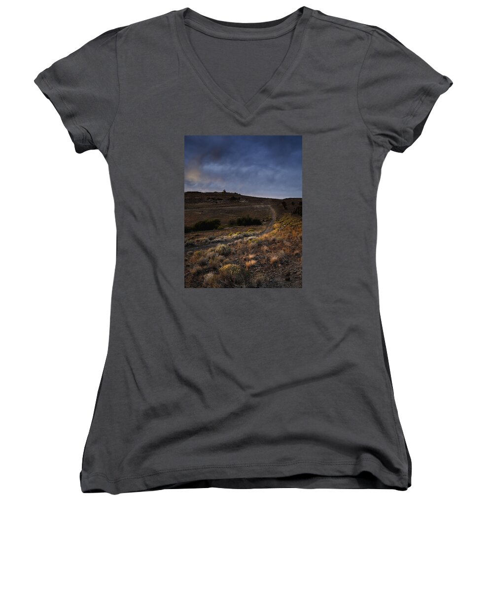 Reno Women's V-Neck featuring the photograph Reno Sunset by Rick Mosher