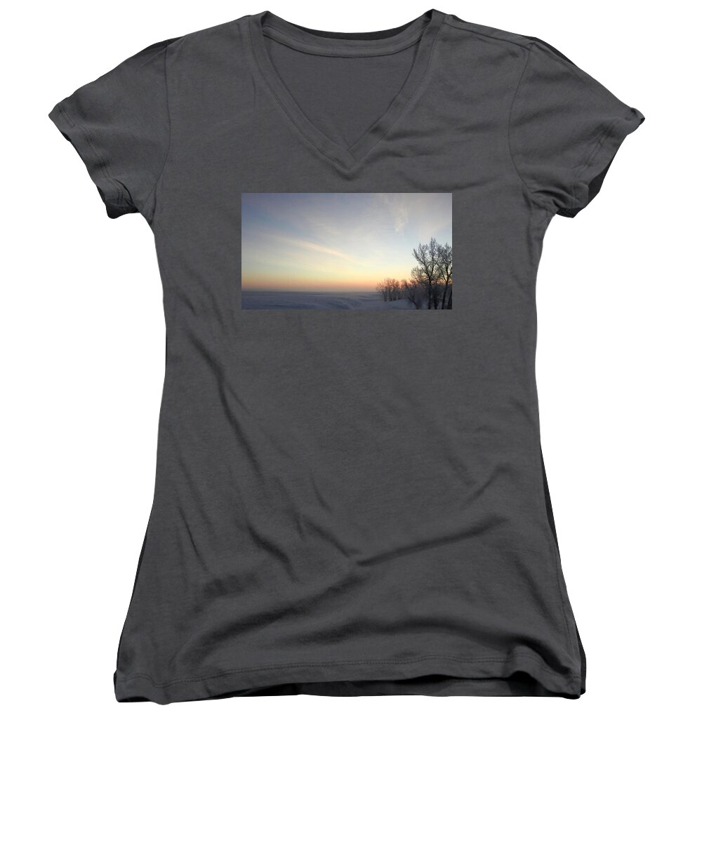 Landscape Women's V-Neck featuring the photograph Sand Painting 5 by Donald J Gray
