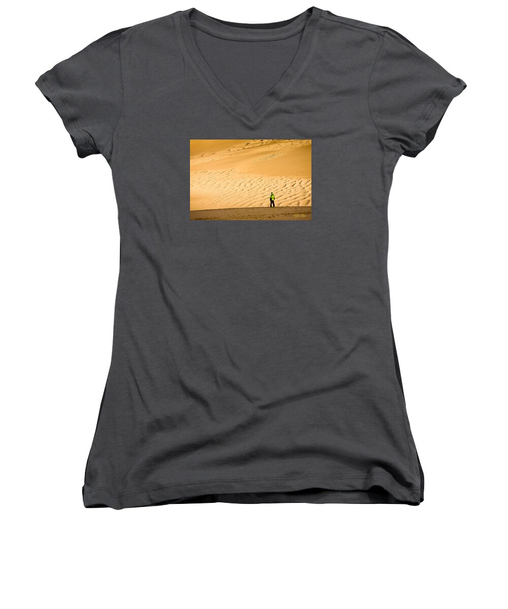 Colorado Women's V-Neck featuring the photograph Solitude in the dunes by Rikk Flohr