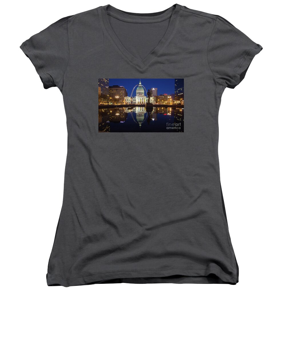 Missouri Women's V-Neck featuring the photograph St Louis at night by Agnes Caruso