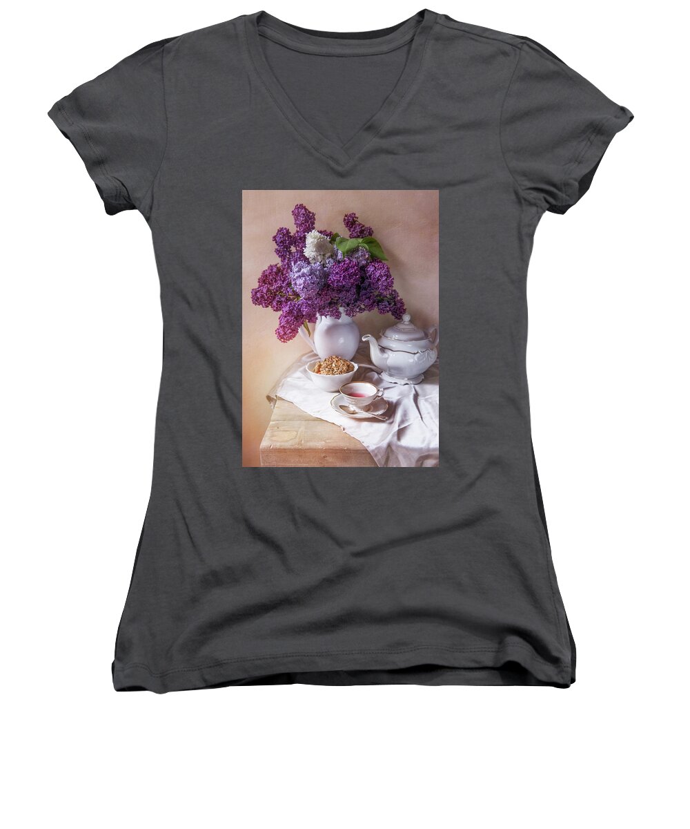 Still Life Women's V-Neck featuring the photograph Still life with fresh lilac and china pots by Jaroslaw Blaminsky