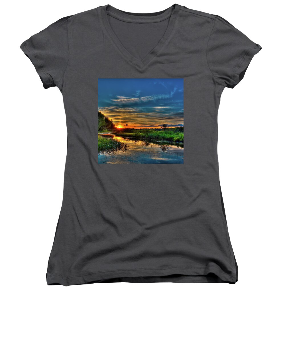 Landscapes Women's V-Neck featuring the photograph Sun Setting in the Adirondacks by David Patterson