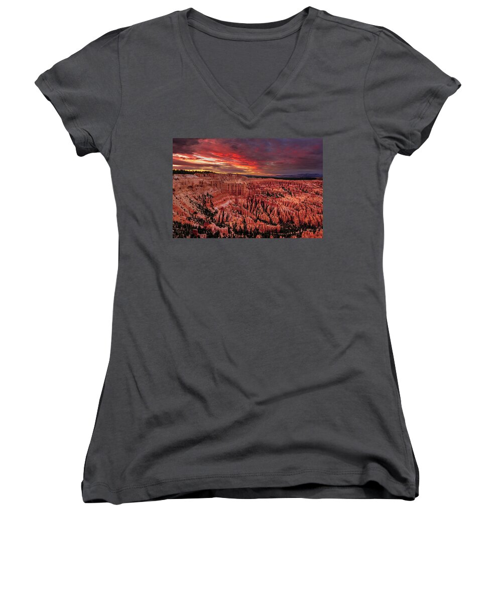 Blue Women's V-Neck featuring the photograph Sunset Clouds Over Bryce Canyon by John Hight