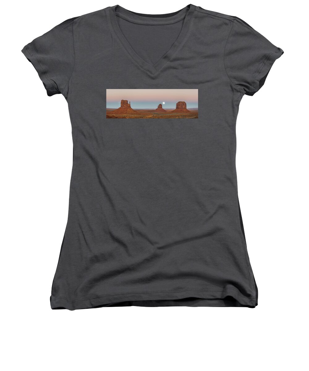 America Women's V-Neck featuring the photograph Super Moon in Monument Valley by Jon Glaser