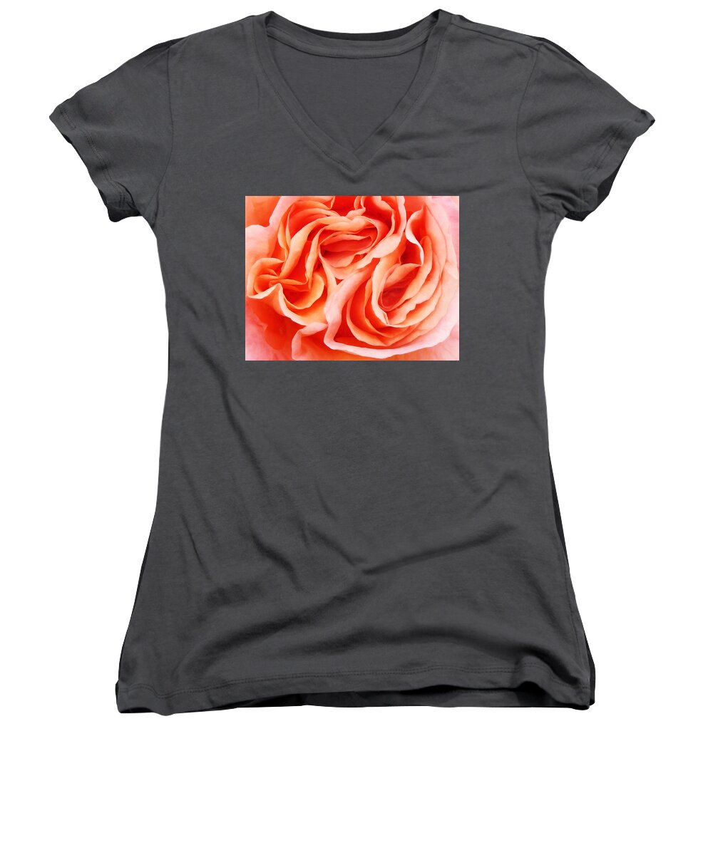  Love Triangle Women's V-Neck featuring the photograph The Menage a trois by Steve Taylor