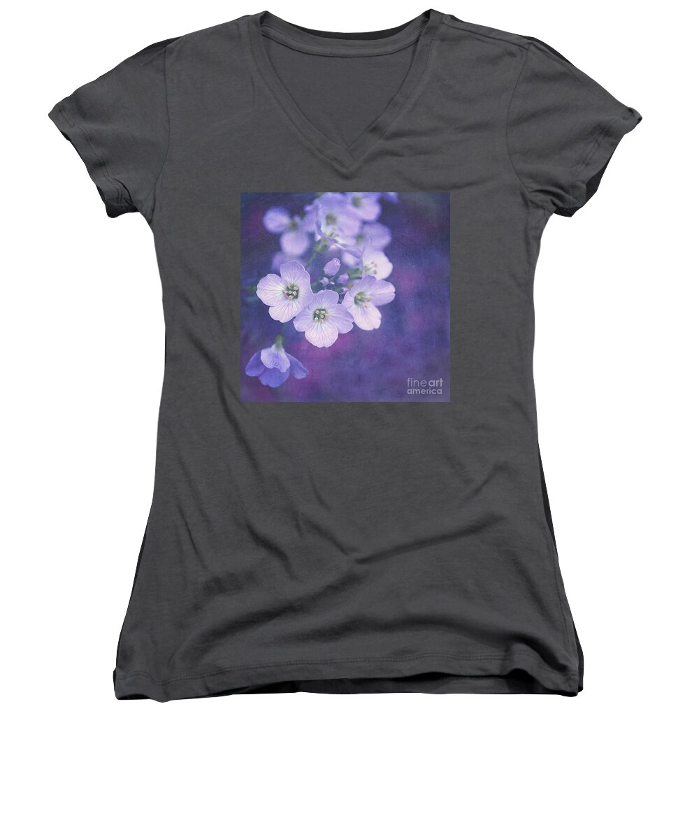 Purple Women's V-Neck featuring the photograph This enchanted evening by Lyn Randle