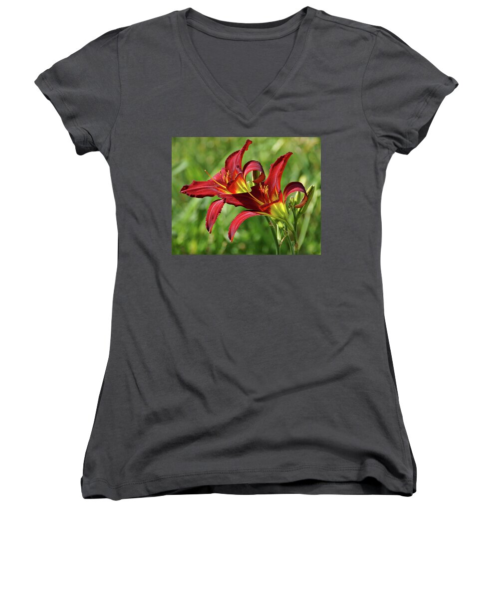 Daylilies Women's V-Neck featuring the photograph Twin Daylilies by Sandy Keeton