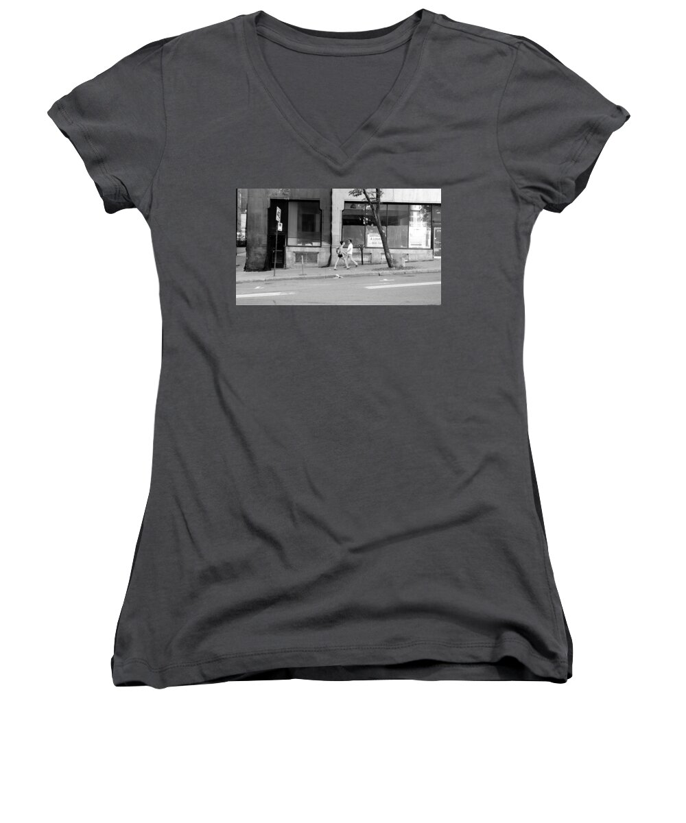 Urban Women's V-Neck featuring the photograph Urban Encounter by Valentino Visentini