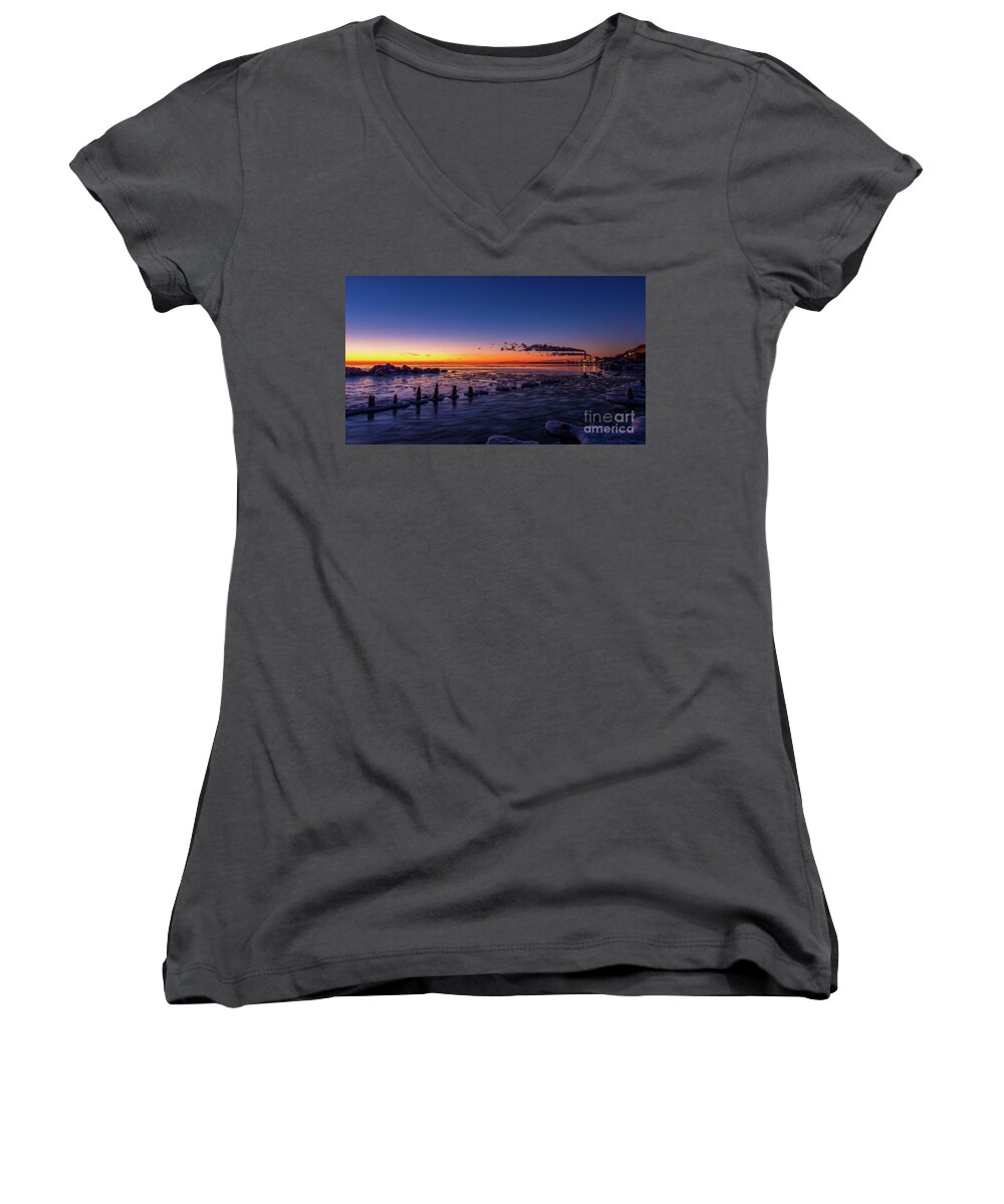 Cold Women's V-Neck featuring the photograph Voilet Morning by Andrew Slater