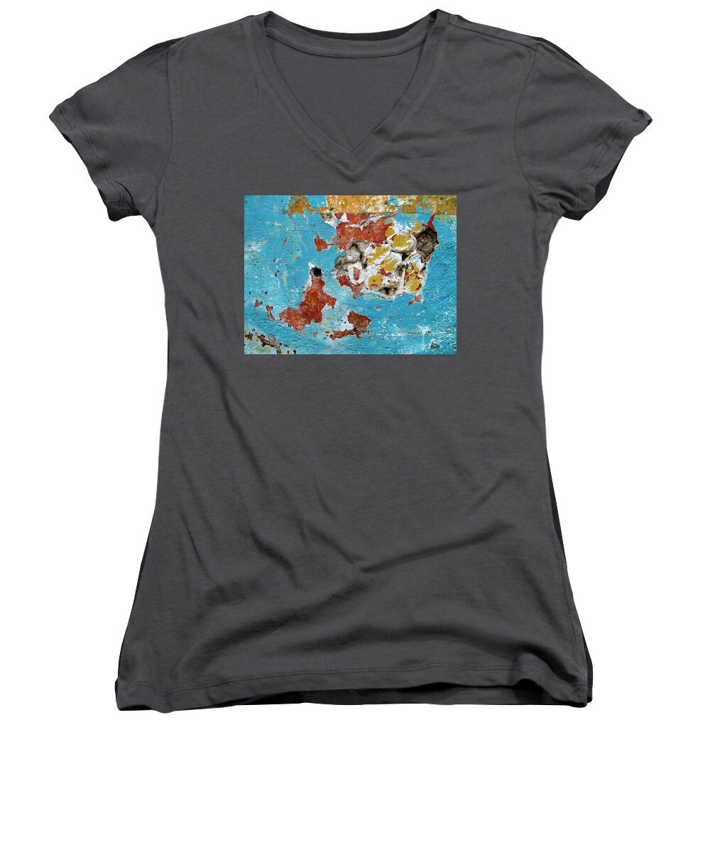 Texture Women's V-Neck featuring the photograph Wall Abstract 99 by Maria Huntley
