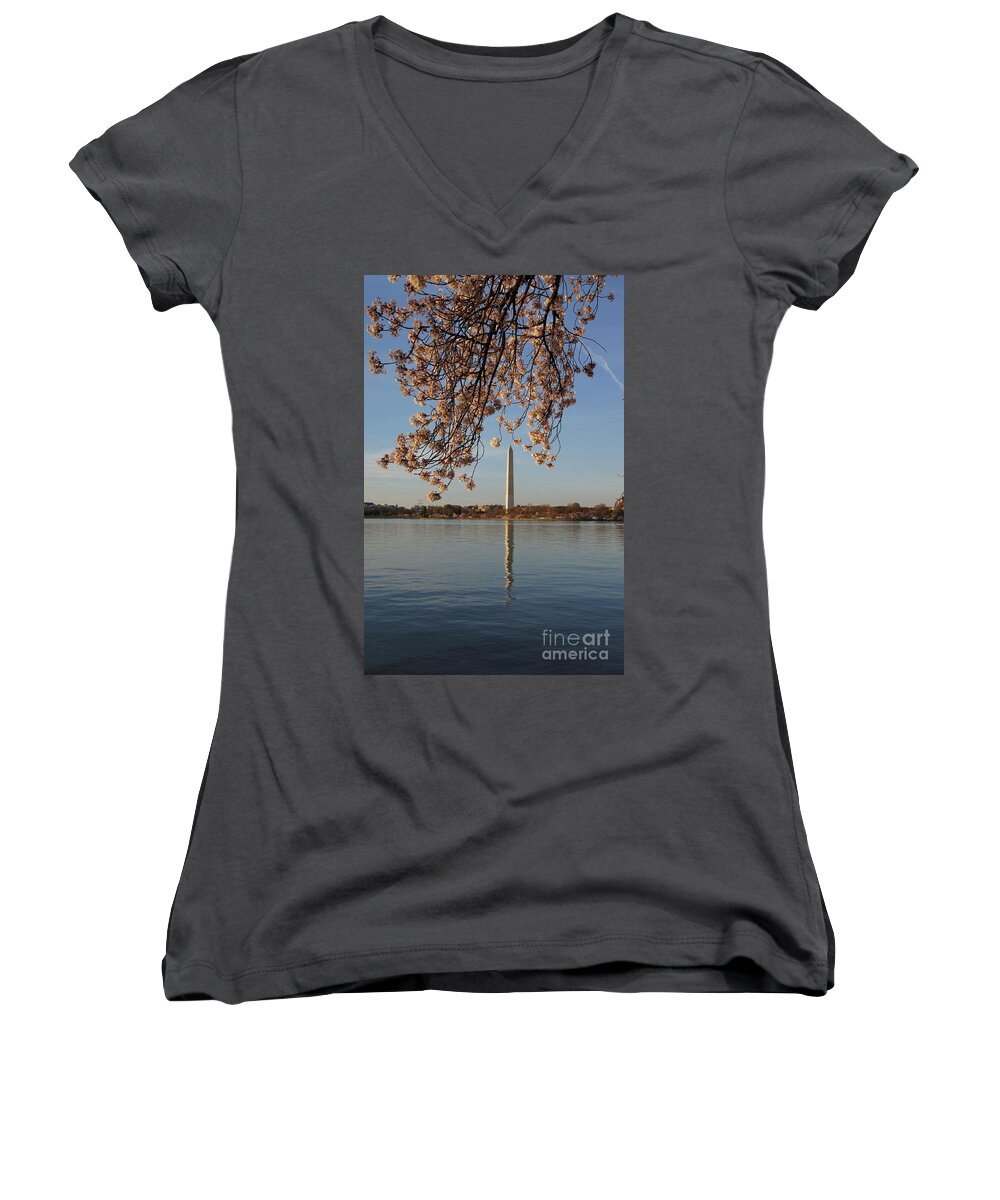 Washington Monument Women's V-Neck featuring the photograph Washington Monument with cherry blossoms by Megan Cohen