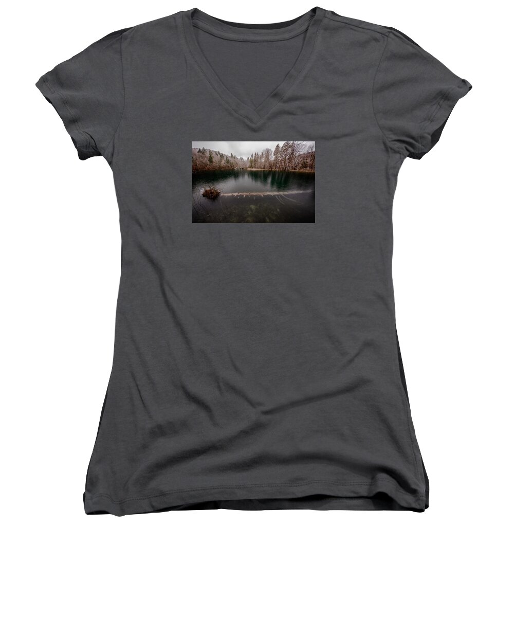 Falling Lakes Women's V-Neck featuring the photograph Winter in the land of falling lakes by Niklas Banowski Wildlifephoto