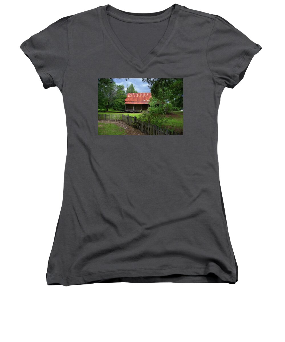 Historic Women's V-Neck featuring the photograph Georgia on my Mind by Kelly Gomez