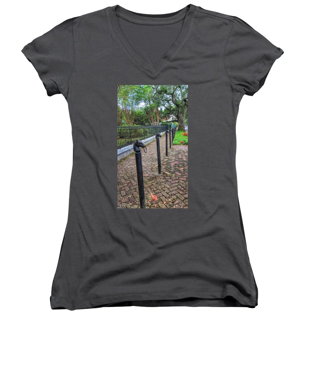 New Orleans Women's V-Neck featuring the photograph Hold My Horse by Portia Olaughlin