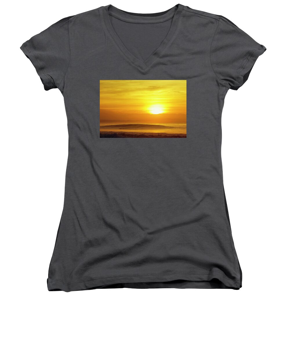 Surfing Women's V-Neck featuring the photograph Solo by Nik West