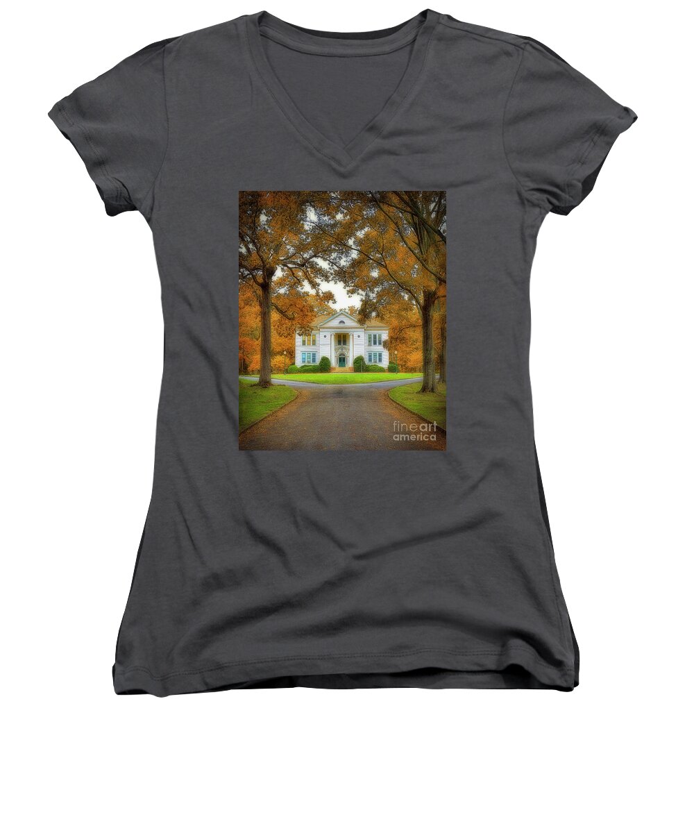 Hoge Women's V-Neck featuring the photograph The Hoge Building at Berry College by Ken Johnson