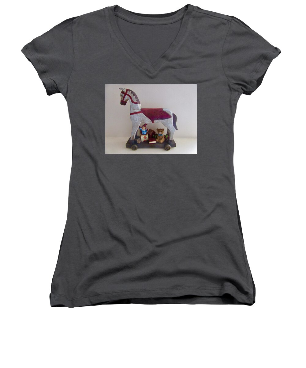 Horse Women's V-Neck featuring the photograph Christmas Presents #1 by Stephanie Moore