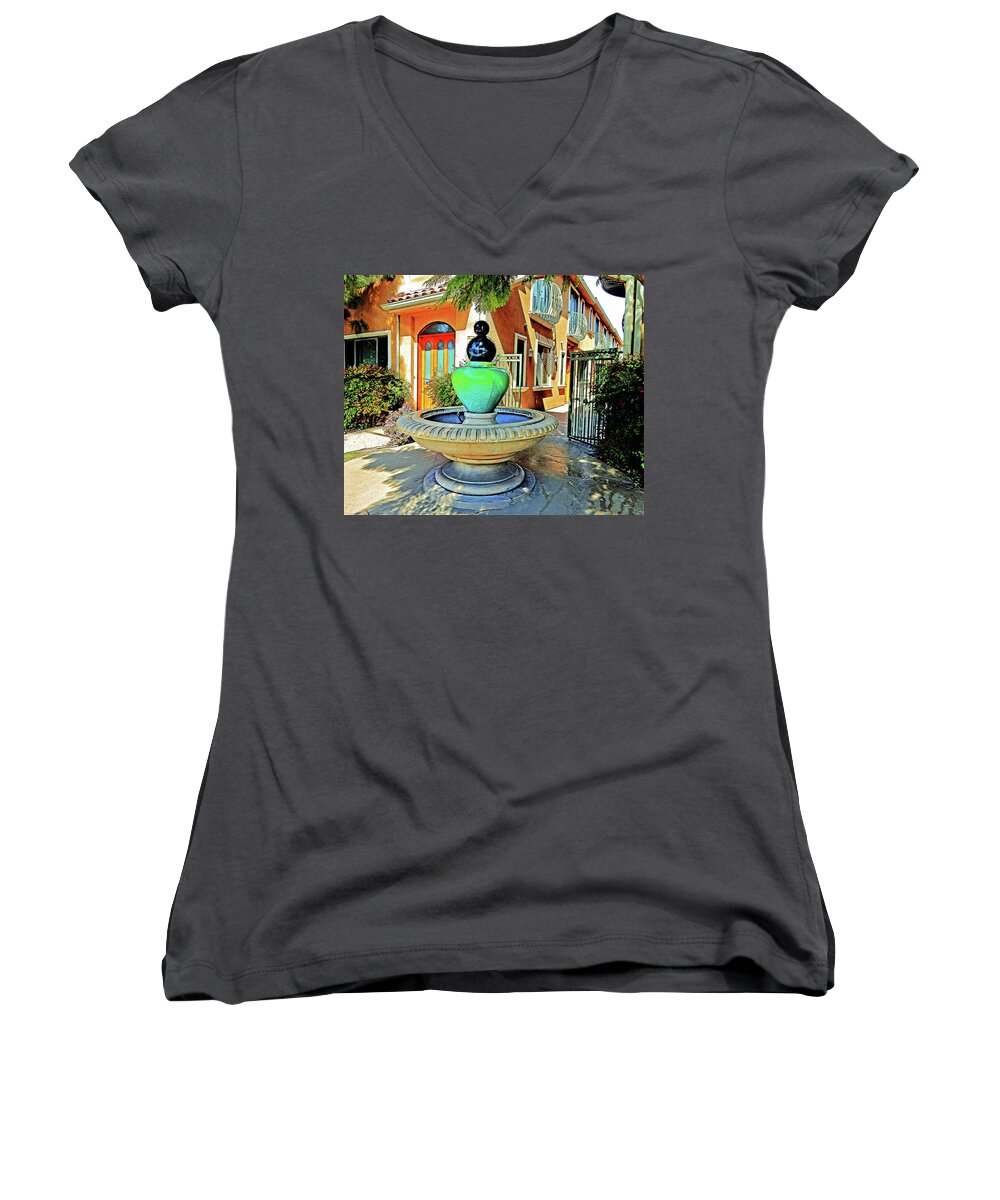 Fountain Women's V-Neck featuring the photograph Buena Vista Fountain by Andrew Lawrence
