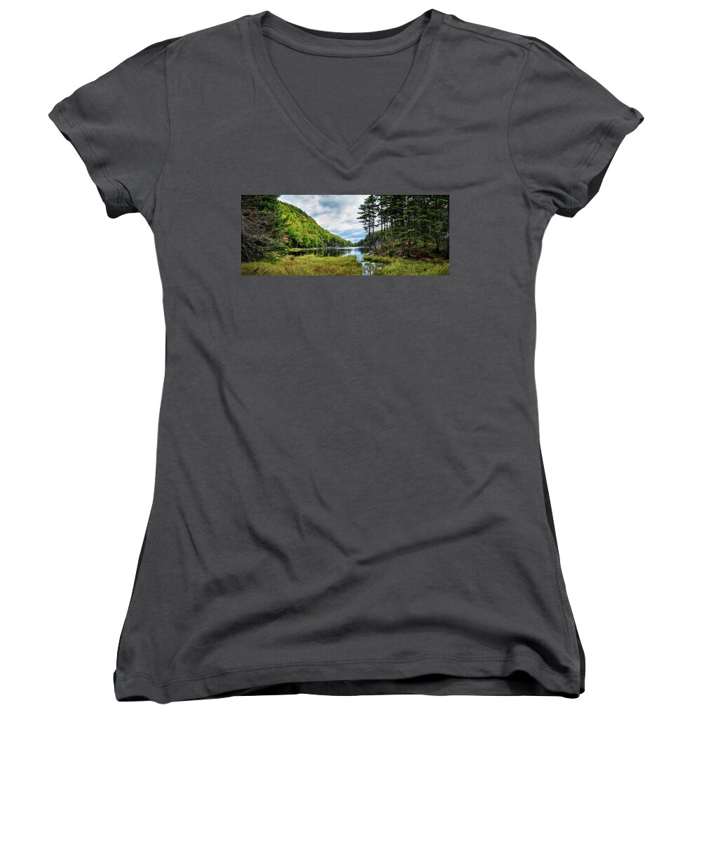 Lost Pond Nh Women's V-Neck featuring the photograph Lost Pond NH by Michael Hubley
