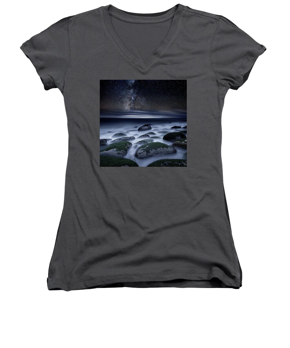 Night Women's V-Neck featuring the photograph Moonrise Echoes by Jorge Maia
