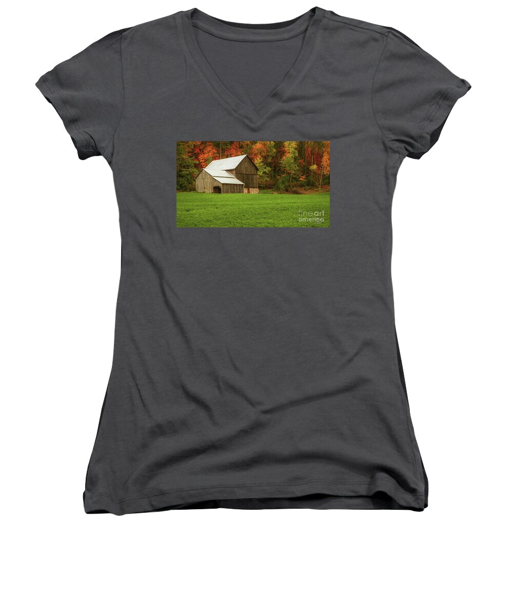 Autumn Women's V-Neck featuring the photograph Weinmann Road Barn in Fall by Trey Foerster