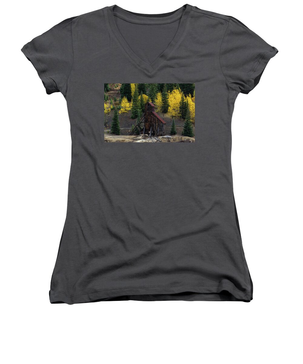 Aspens Women's V-Neck featuring the photograph Yankee Girl Mine - 8764 by Jerry Owens