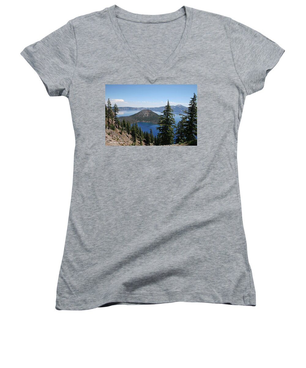 Crater Lake Oregon Women's V-Neck featuring the photograph Crater Lake Oregon #1 by Tom Janca