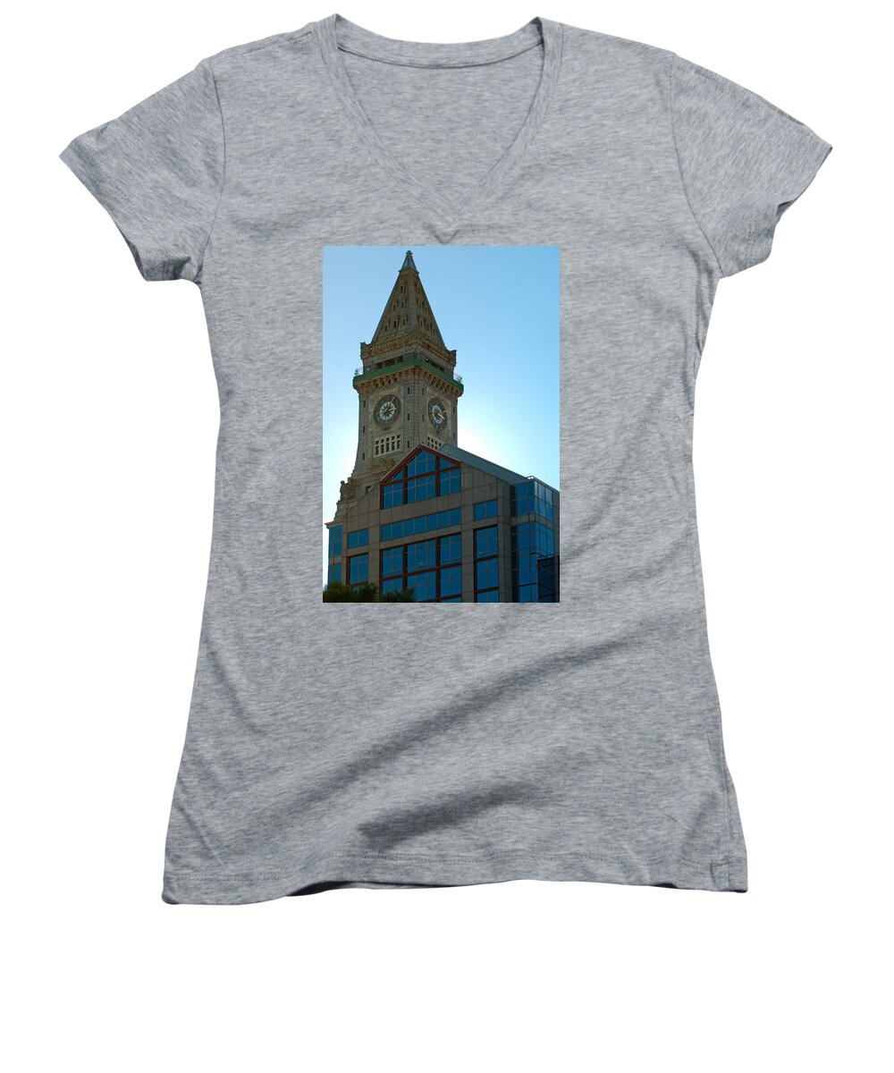 Boston Women's V-Neck featuring the photograph A View of Custom House by Paul Mangold