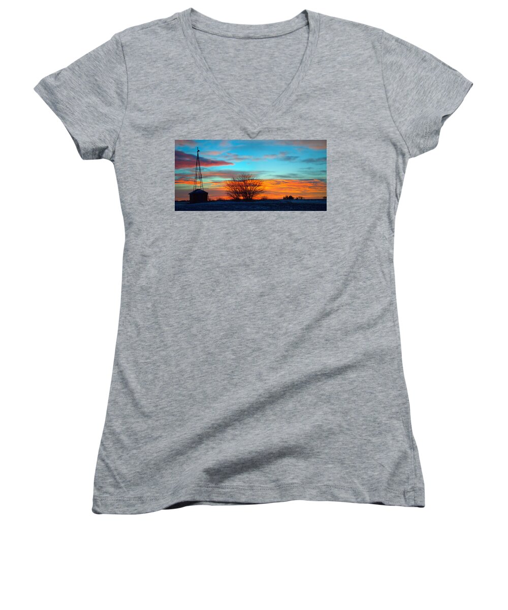 Agriculture Women's V-Neck featuring the photograph Beautiful Mornin' Panorama by Bonfire Photography