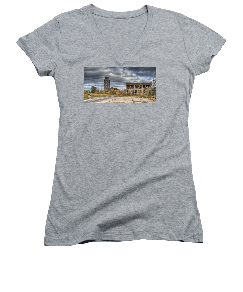 Buffalo Central Terminal Women's V-Neck featuring the photograph Central Terminal Ruins by Guy Whiteley