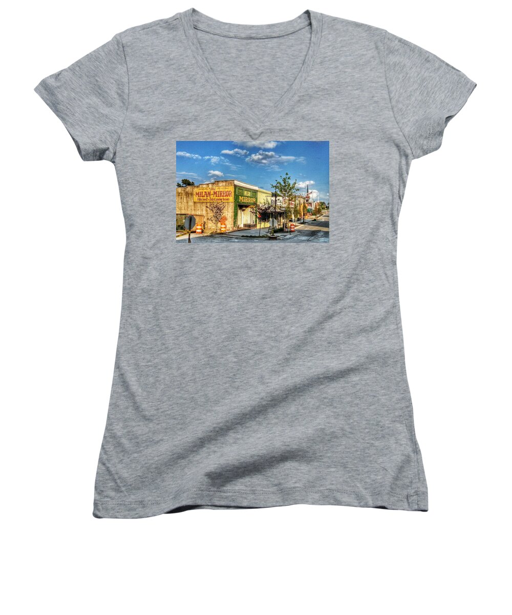 Downtown Women's V-Neck featuring the photograph Downtown Milan by David Zarecor