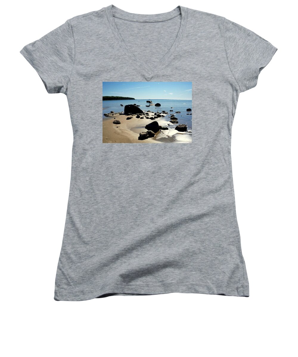 Drummond Island Women's V-Neck featuring the photograph Drummond Shore 2 by Desiree Paquette