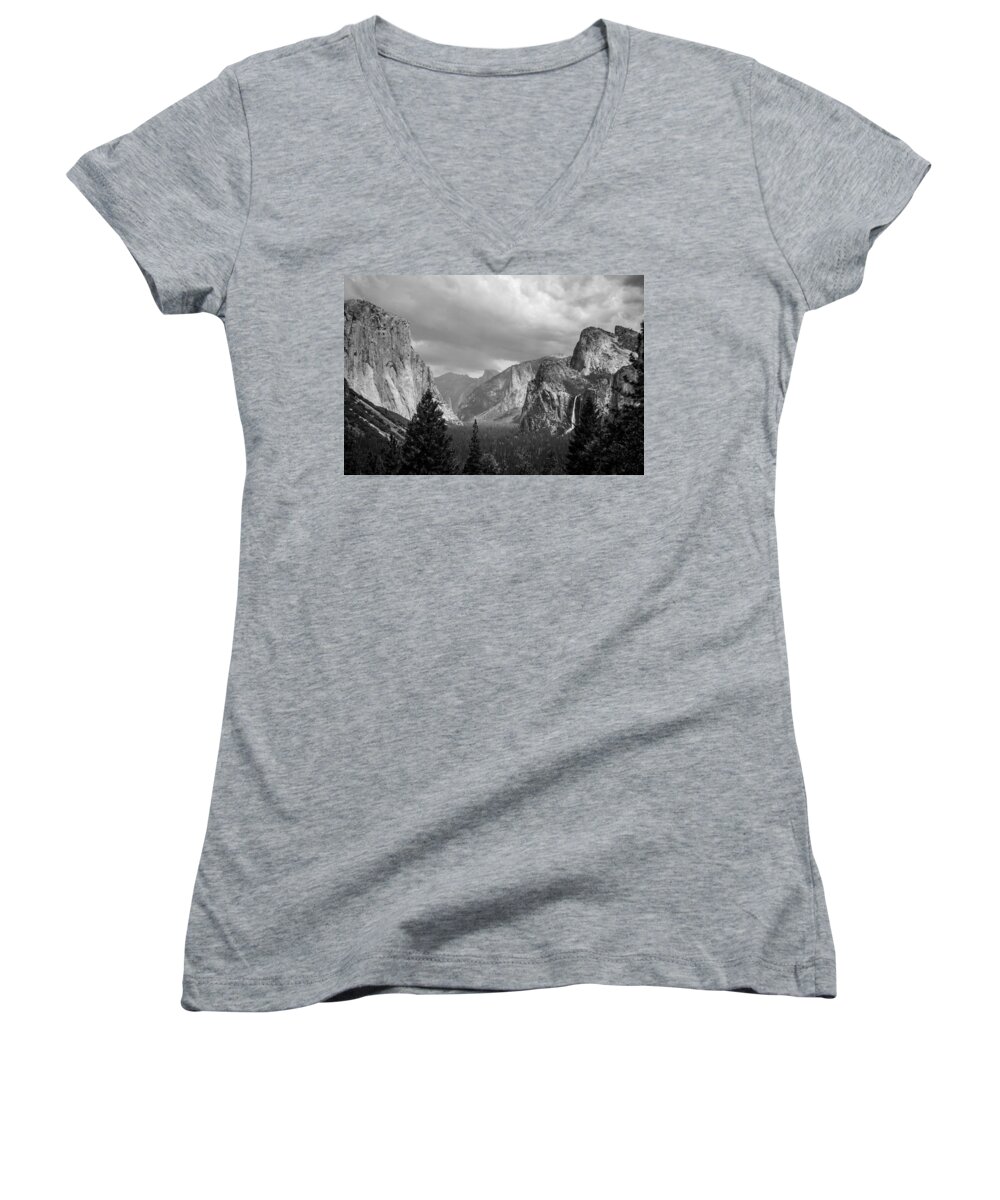 Yosemite Women's V-Neck featuring the photograph Inspiration by Kristopher Schoenleber