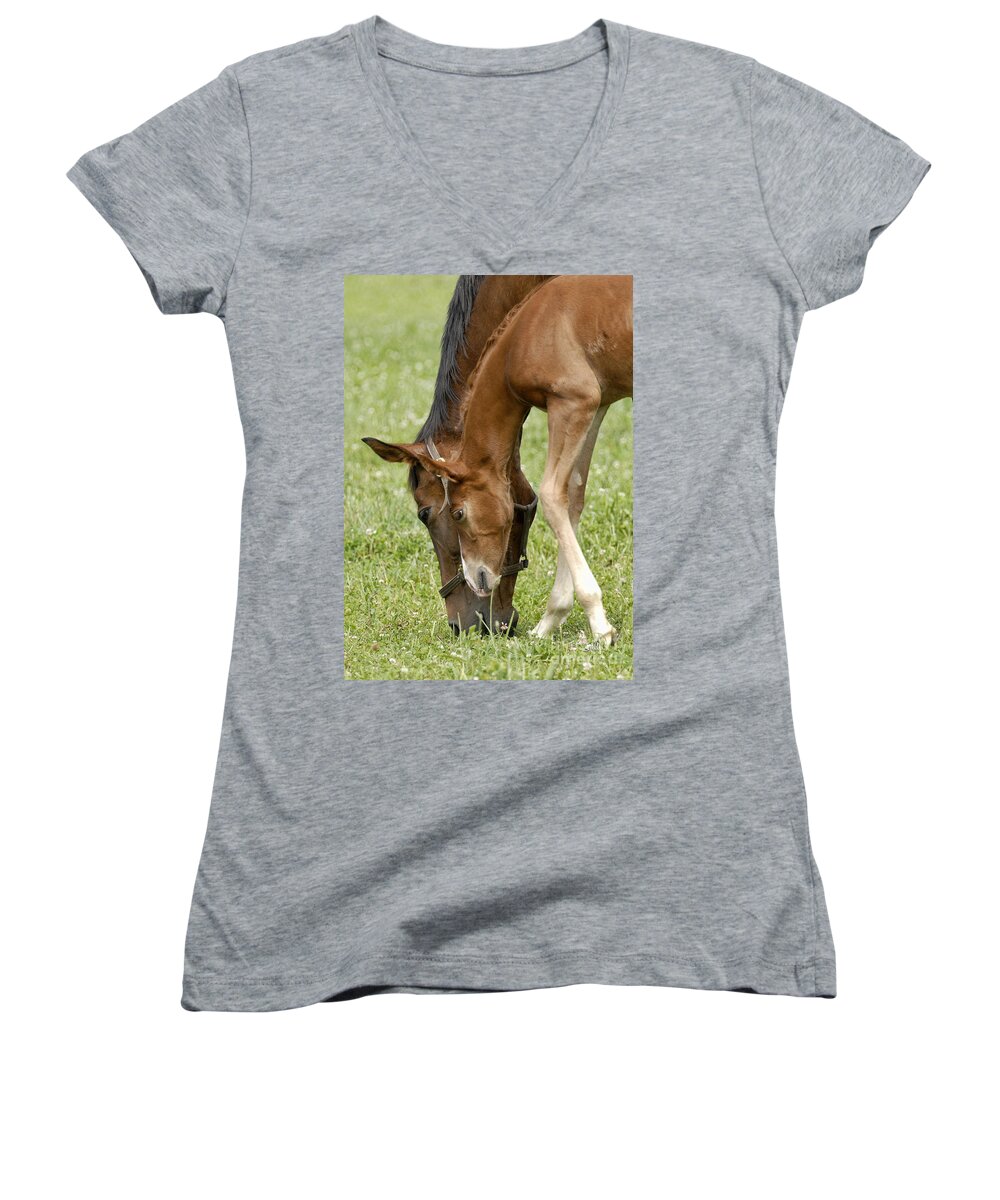 Portrait Women's V-Neck featuring the photograph Lessons from Mom by Sami Martin