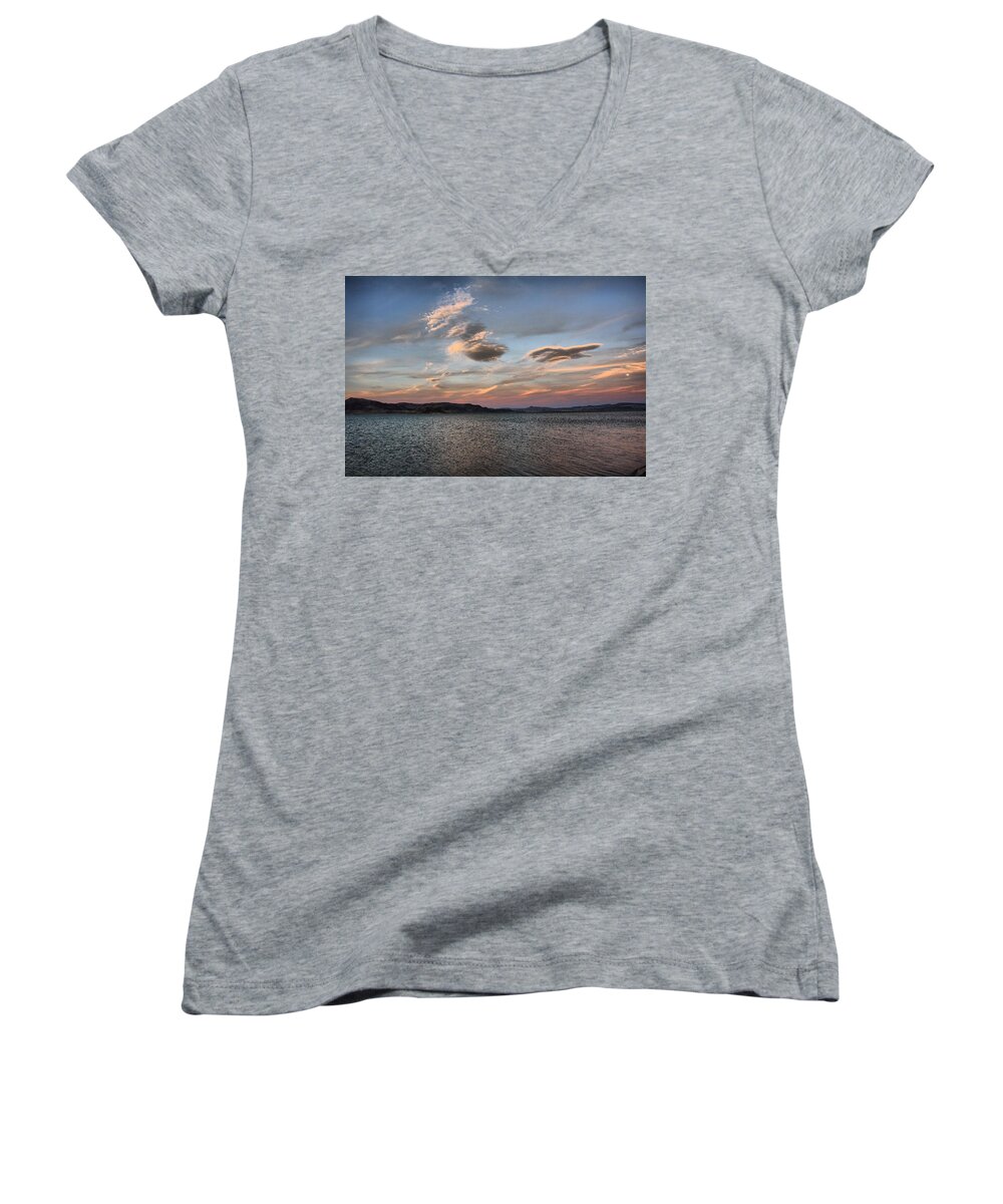 Pyramid Lake Women's V-Neck featuring the photograph Pyramid Lake by Spencer Hughes