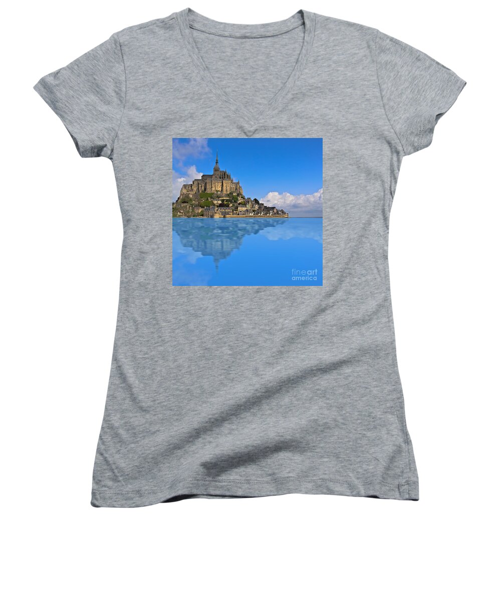 Travel Women's V-Neck featuring the photograph Reflection by Elvis Vaughn