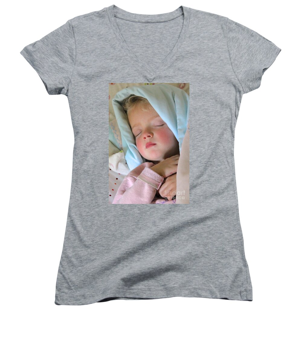 Children Women's V-Neck featuring the photograph Sleeping Angel by Suzanne Oesterling