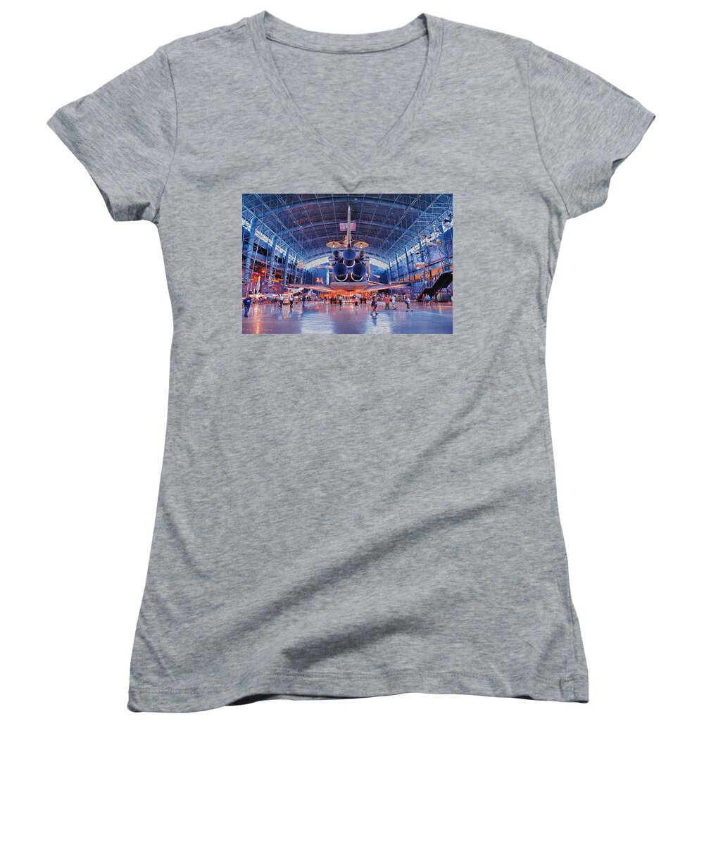 Airplanes Women's V-Neck featuring the photograph Space Shuttle Discovery by Jim Thompson