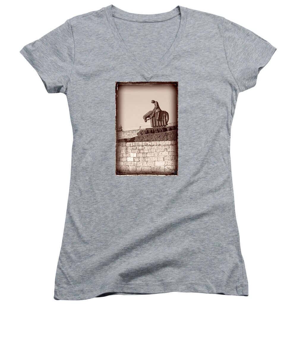 Assisi Women's V-Neck featuring the photograph St Francis Returns from Crusades by Prints of Italy