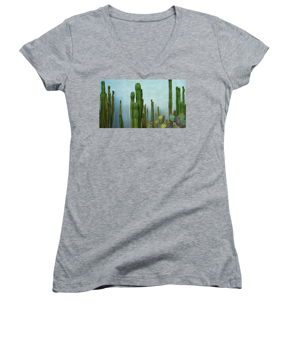 Nature Women's V-Neck featuring the photograph The Beautiful People by Skip Hunt