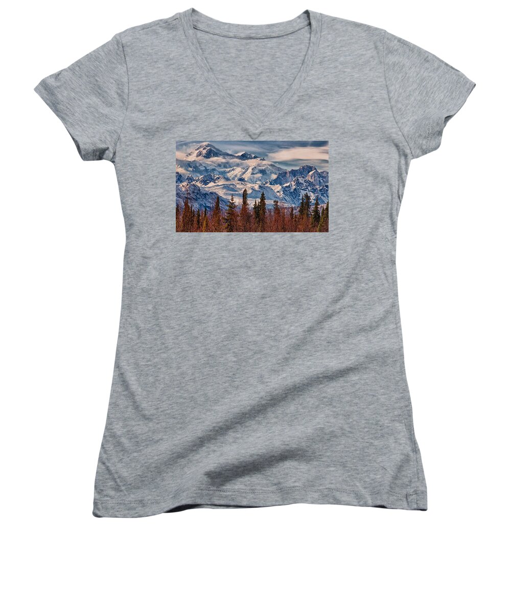 Landscape Women's V-Neck featuring the photograph The Great One by Michael W Rogers