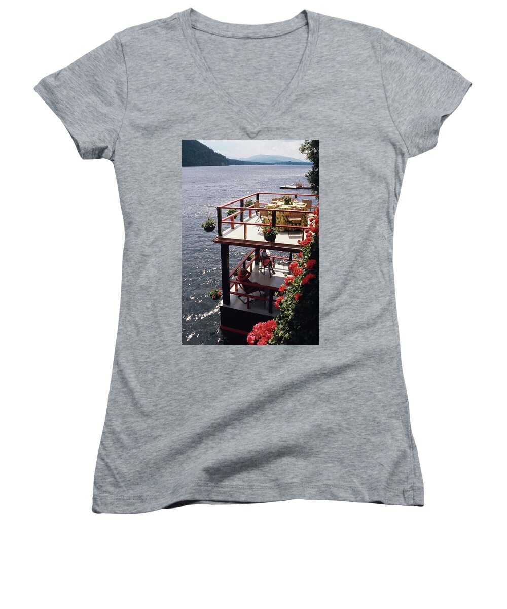 Home Women's V-Neck featuring the photograph The Wyker's Deck by Ernst Beadle