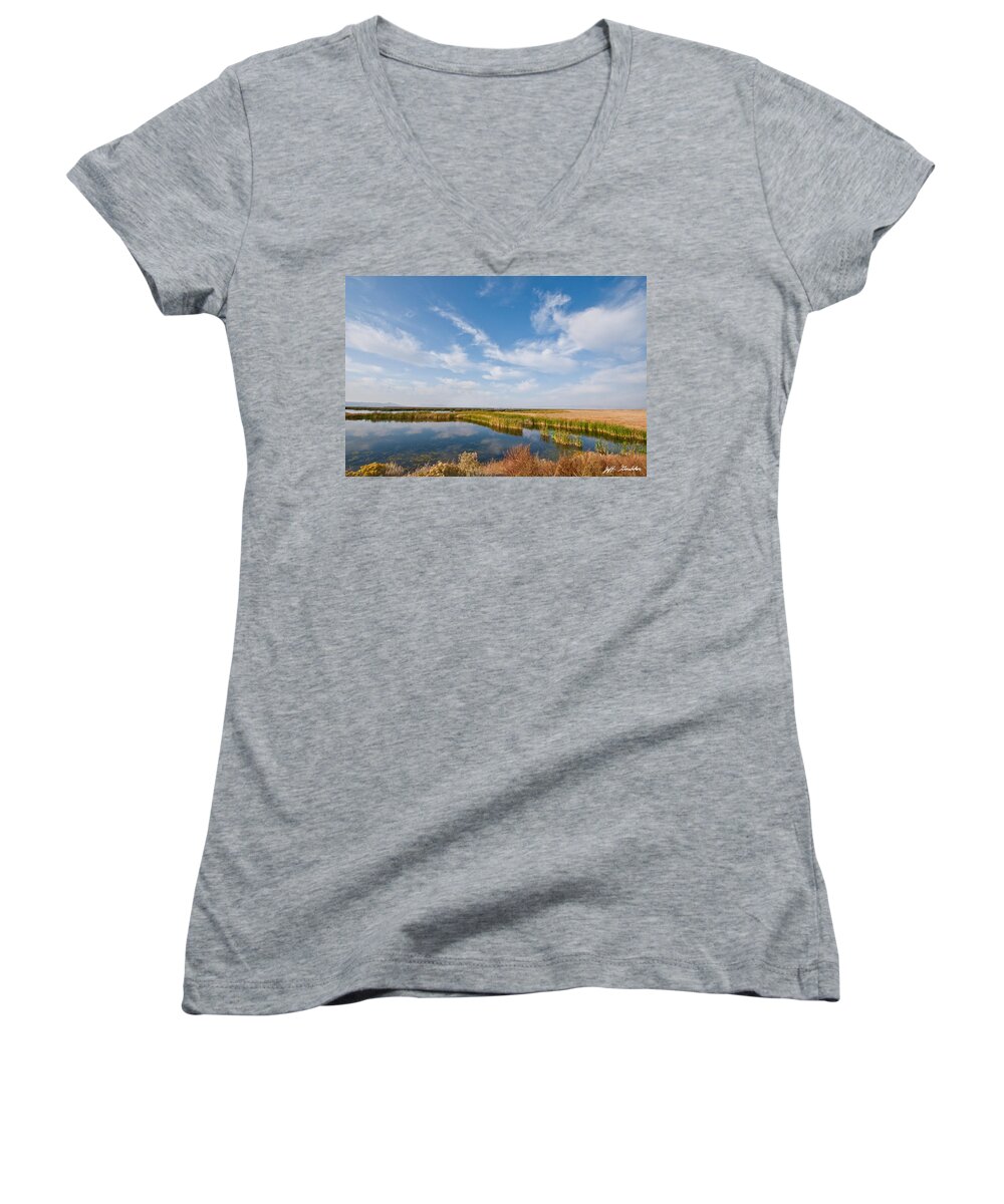 Beauty In Nature Women's V-Neck featuring the photograph Tule Lake Marshland by Jeff Goulden