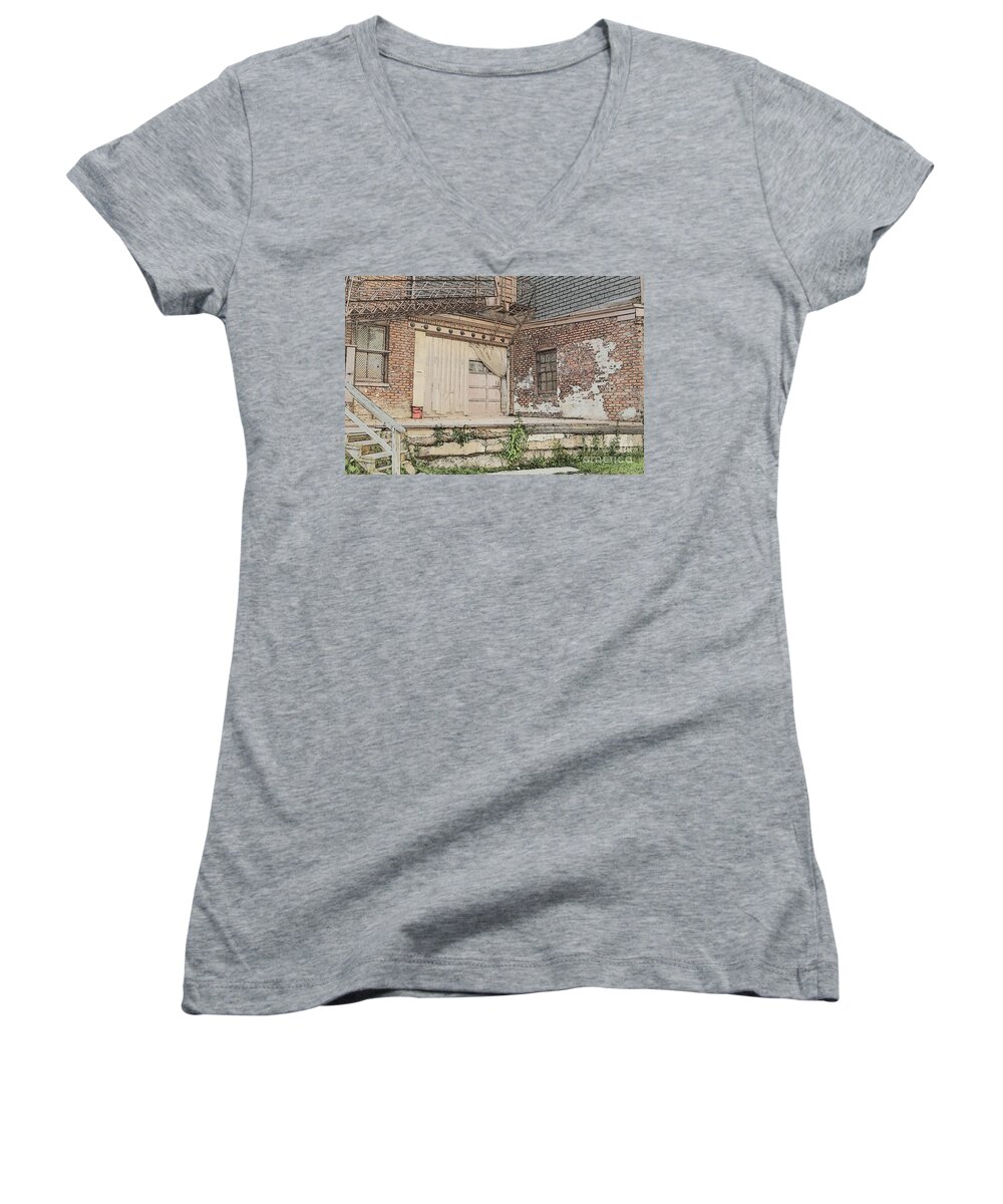 Warehouse Women's V-Neck featuring the photograph Warehouse Dock by Beverly Shelby