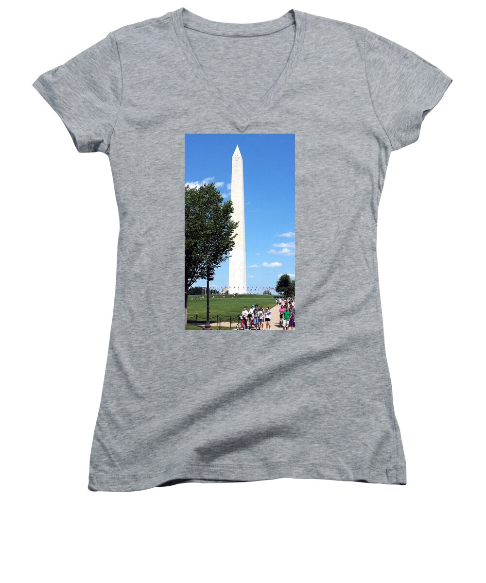 Washington Women's V-Neck featuring the photograph Washington Monument by Kenny Glover