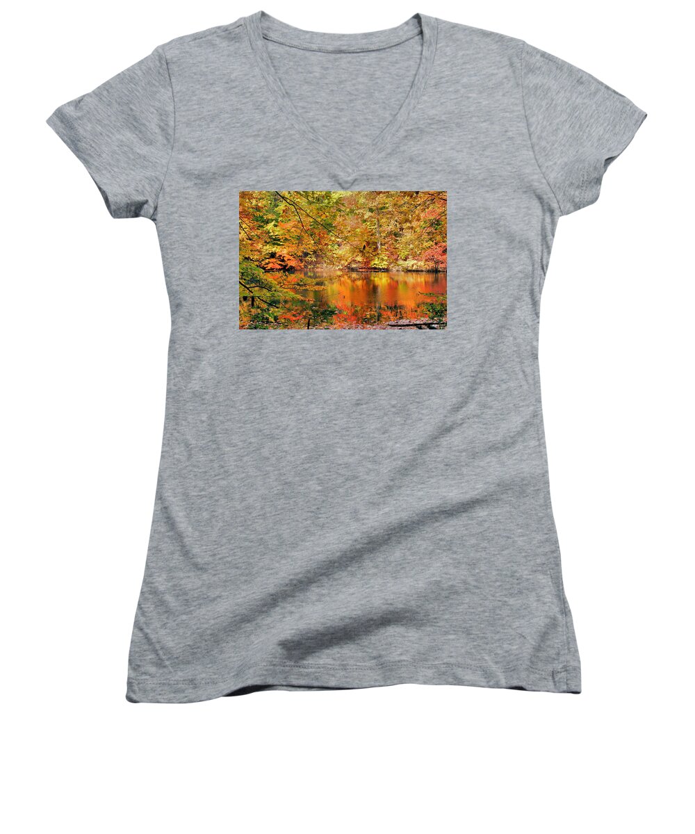 Autumn Women's V-Neck featuring the photograph Autumn Reflections by Kristin Elmquist