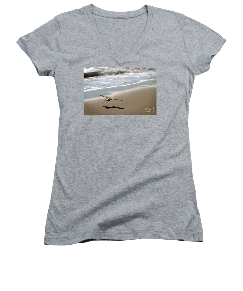 Seagull Women's V-Neck featuring the photograph Coming In For Landing by Henrik Lehnerer