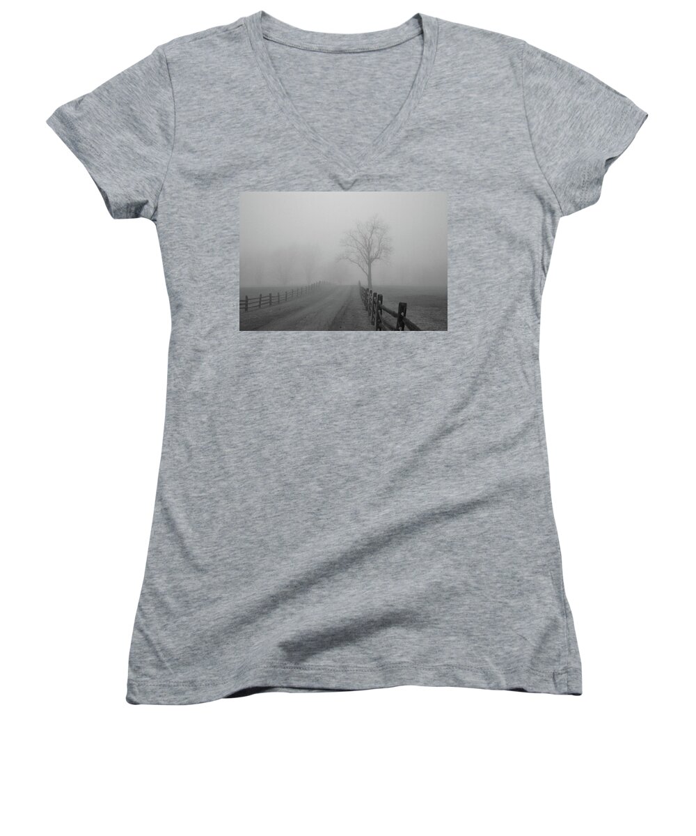 Tree Women's V-Neck featuring the photograph Knox Farm 9734 by Guy Whiteley