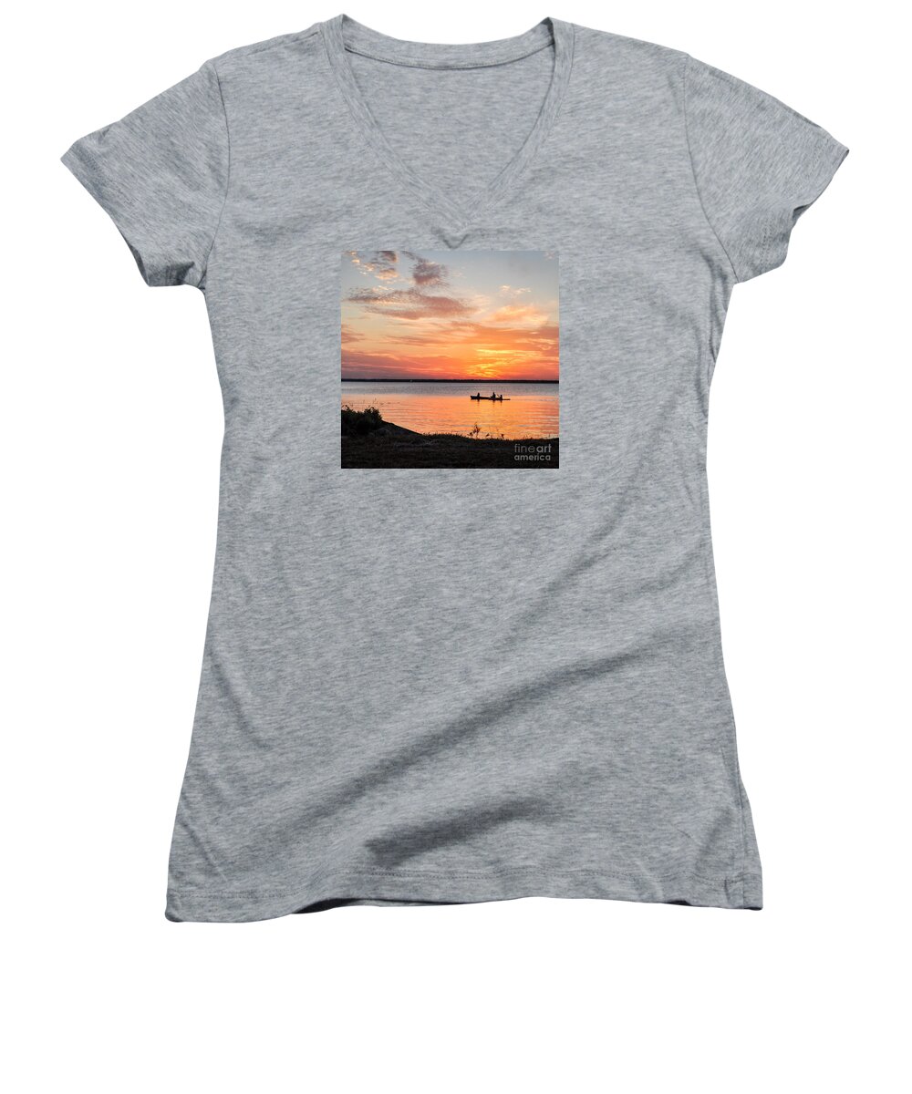Boating Women's V-Neck featuring the photograph Boating Sunset #1 by Cheryl McClure